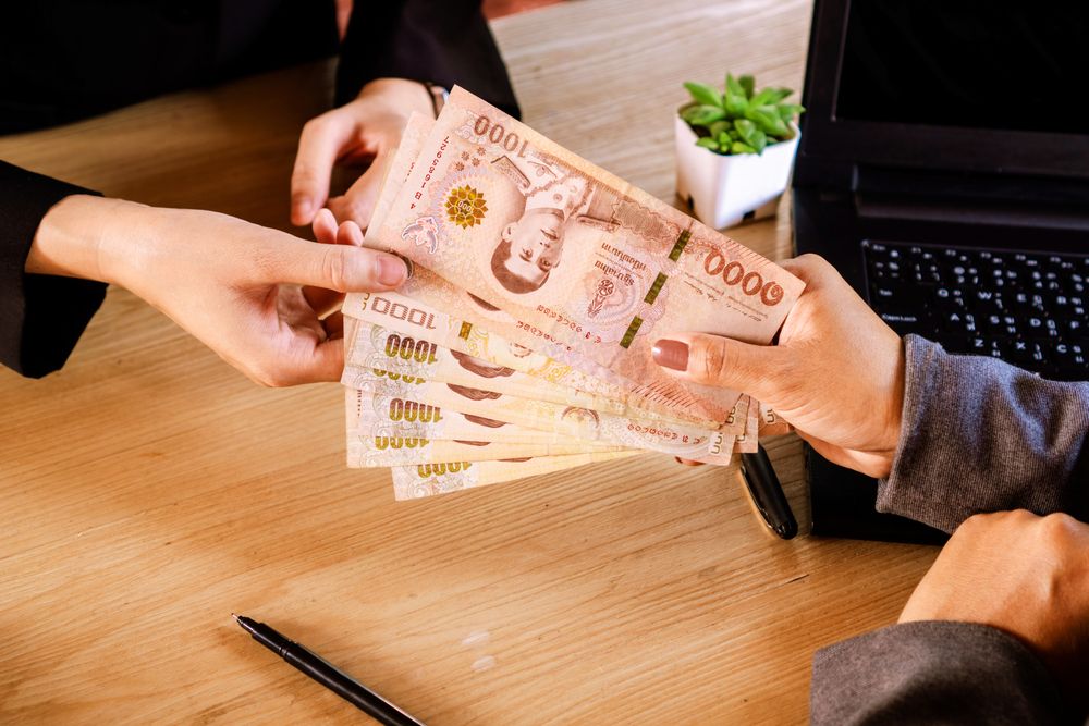 Working in Thailand: Salaries and Opportunities Explained