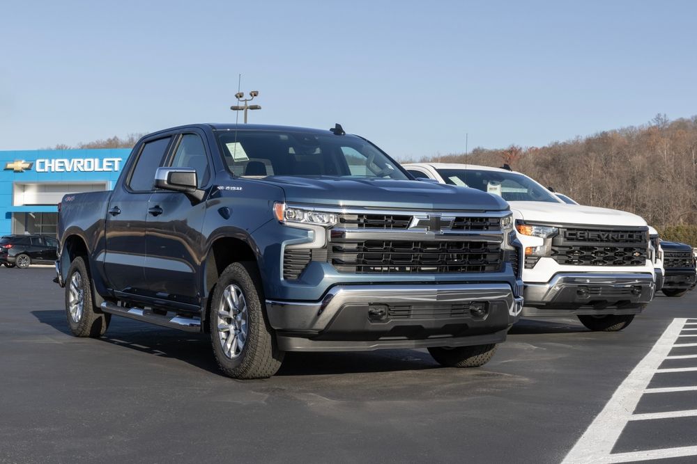 Exploring Bank-Owned Chevy Silverado 1500