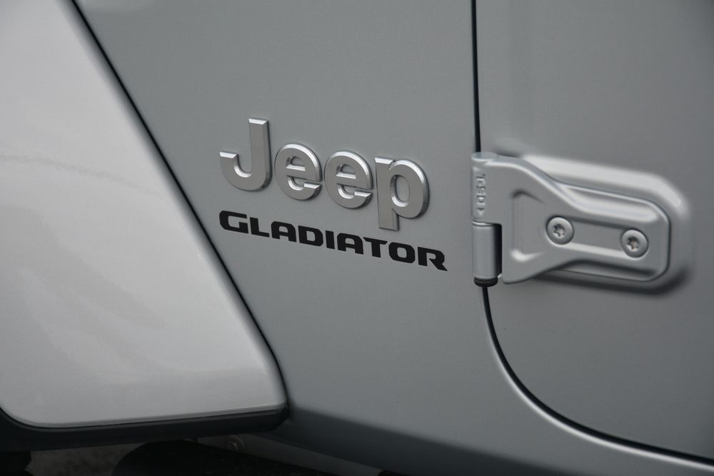2025 Jeep Gladiator 4xe: The Hybrid Off-Road Powerhouse