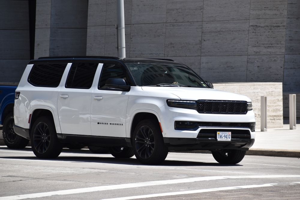 Jeep Grand Wagoneer Redefines Luxury SUVs for 2026