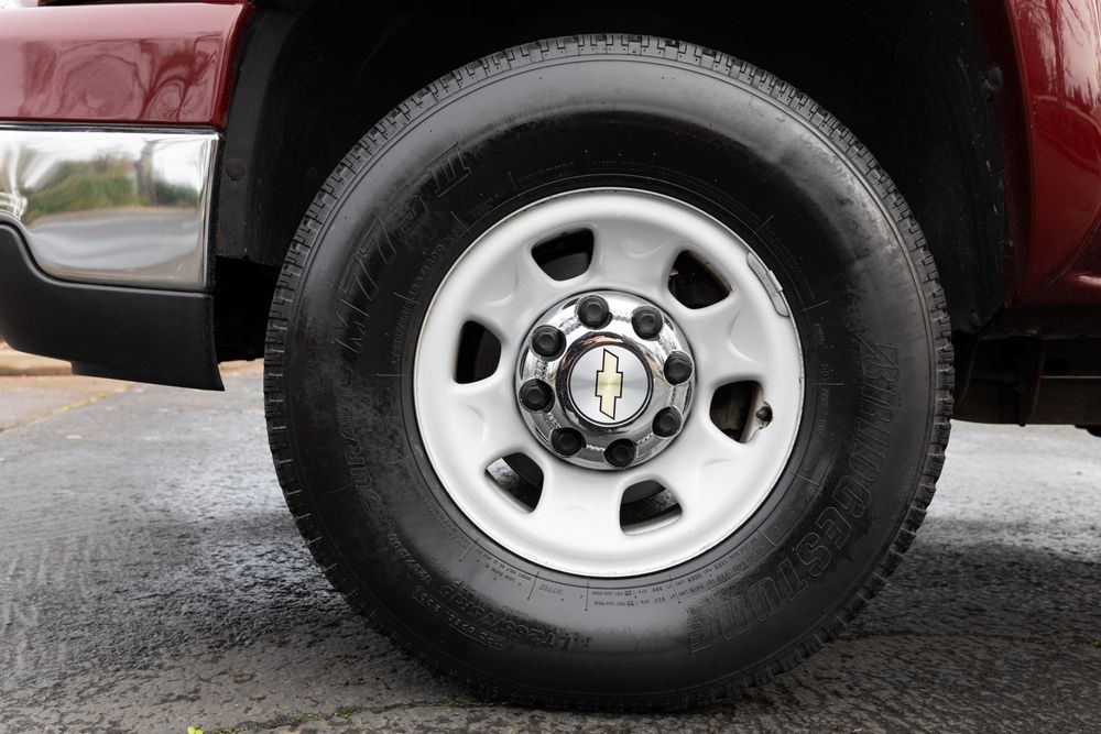 Pick the Right All-season Tires for Your Chevy Tahoe