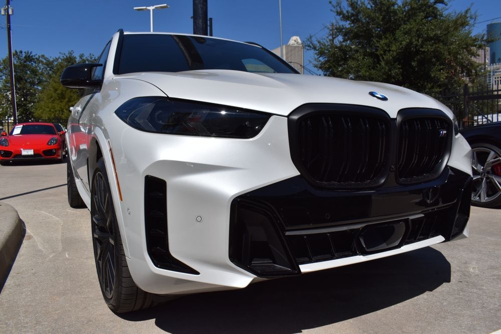 2026 BMW X5 M60i: Luxury SUV, Serious Power