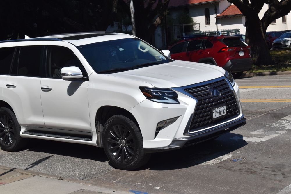 Lexus LS Exemplifies Flagship Luxury for 2026