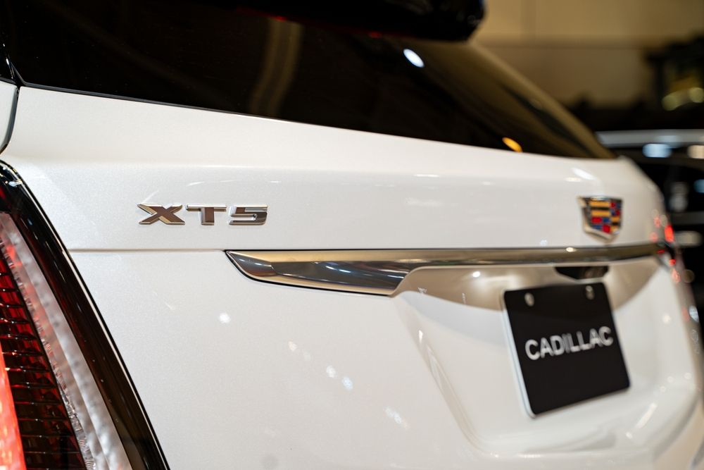 2026 Cadillac XT5 Premium Luxury: Master the Roads with Sophistication